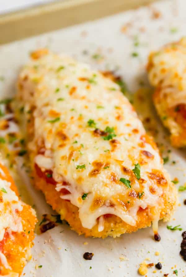 Baked Chicken Parmesan - a quick and easy dinner recipe